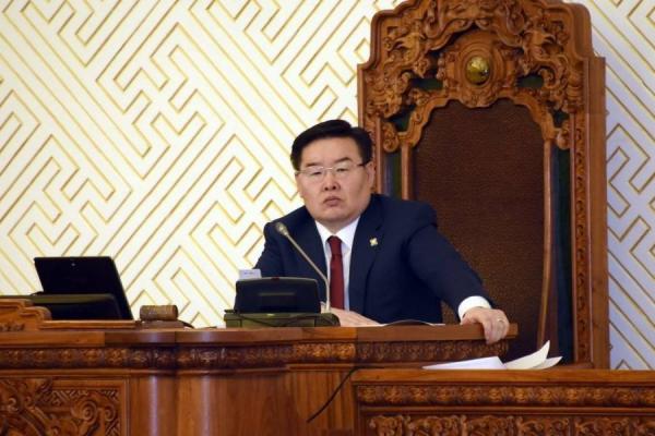 Зассанаа засахдаа Г.Занданшатар дарга бэлэн гэж үү