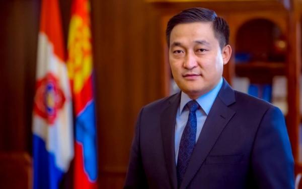 Д.Амарбаясгалан өөрөө хүсэхгүй бол нам, төр салахгүй