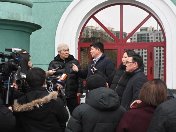 &ldquo;Төв цэнгэлдэх хүрээлэн&rdquo; ХХК-тай үүссэн өмчийн маргааны асуудлыг шийдэх хуулийн баг гаргана