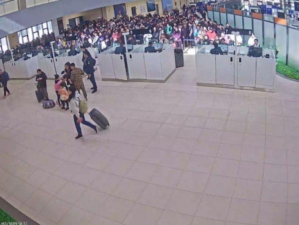 Өчигдөр Замын-Үүд боомтоор нийт 8643 зорчигчийг хэвийн шалган нэвтрүүлжээ