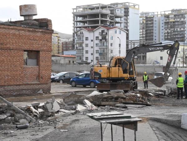 &ldquo;Орхон&rdquo; их сургуулиас 115 дугаар сургууль хүртэл авто зам тавих ажил эхэллээ