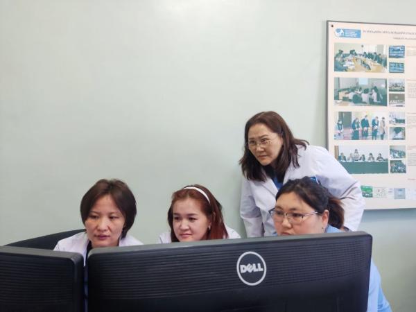 ЭХЭМҮТ: Тав хүртэлх насны хүүхдийн эндэгдлээс сэргийлэх цахим хурал боллоо