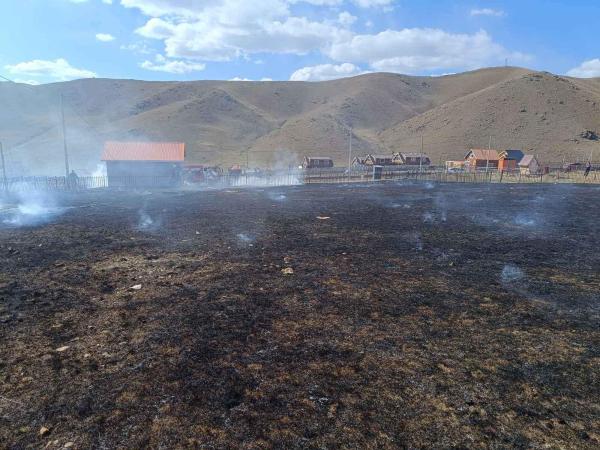 Шар өвс шатаасан иргэдэд хариуцлага тооцов