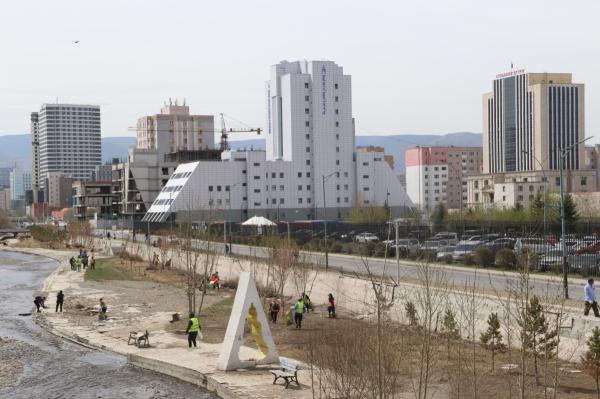 Сэлбийн их цэвэрлэгээ эхэллээ