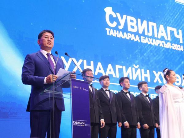 Сувилагчдын нийгмийн асуудал, сувилахуйн тусламж, үйлчилгээг сайжруулахын төлөө бүх талын дэмжлэг үзүүлнэ