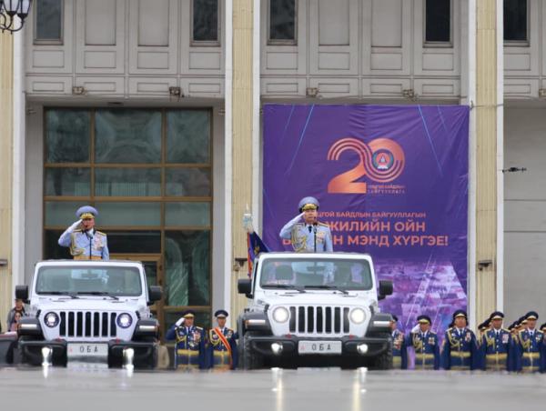 Цэргийн ёслол, хүндэтгэлийн ёслолын жагсаалд 1600 орчим алба хаагч, тусгай албаны техник хэрэгсэлтэйгээр оролцлоо
