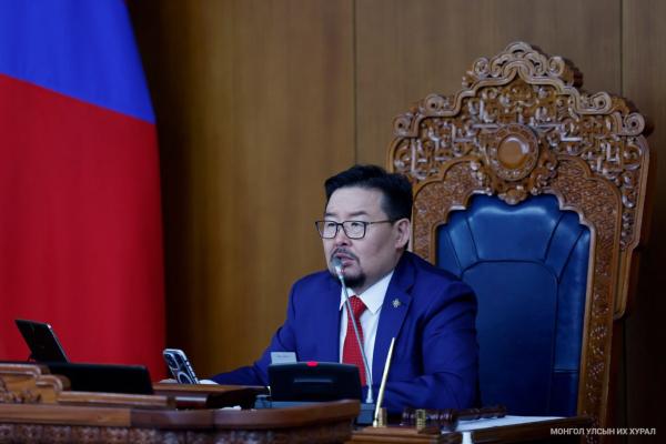 Г.Занданшатар: Нийт 2200 шахам хууль тогтоомж баталж, ажил хэрэгч парламент байж чадлаа
