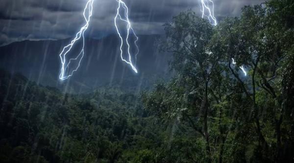 Ойрын өдрүүдэд ихэнх нутгаар дуу цахилгаантай бороо орох тул болзошгүй эрсдэлээс сэргийлэхийг анхааруулж байна