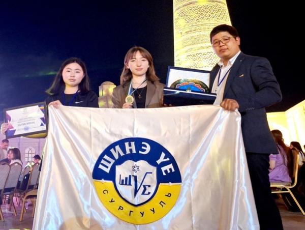Монгол сурагч анх удаа Азийн бүсийн Биологийн олимпиадаас мөнгөн медаль хүртлээ