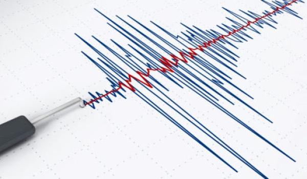 Өмнөговь аймгийн Баян-Овоо суманд газар хөдөллөө