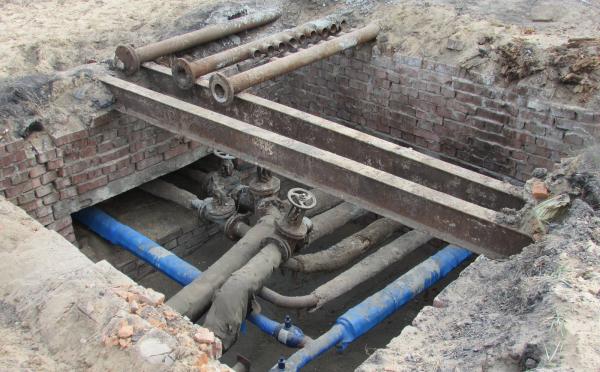 Олимпын гудамжаас Гадаад харилцааны яамны баруун талын авто замыг түр хааж, дулааны шугам шинэчилнэ