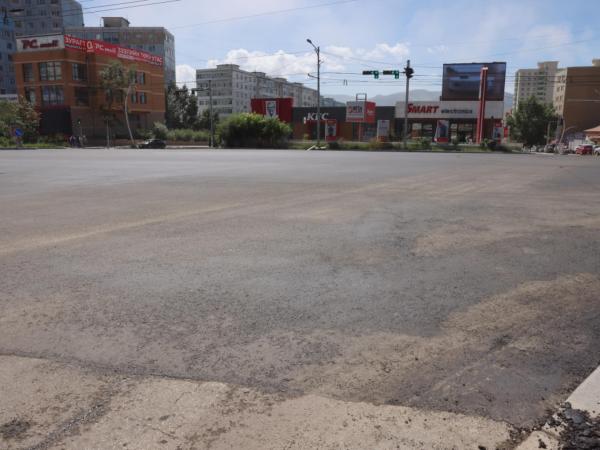 III, IV хорооллын эцсээс Ахуйн үйлчилгээний төв хүртэлх авто замын шинэчлэлтийн ажил 80 хувьтай үргэлжилж байна