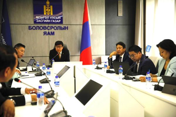 Багш нарын гүйцэтгэлийн үнэлгээг өөрийн үнэлгээнд шилжүүлэхэд бэлтгэхээр болов