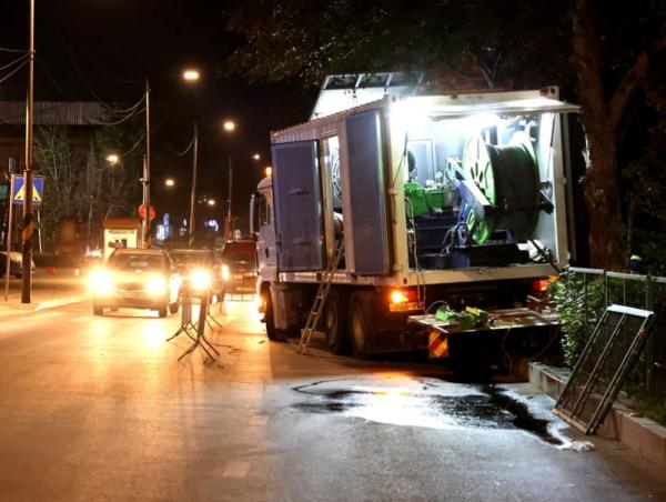 Ялалтын талбайн урд талаас Гэсэр сүмийн уулзвар хүртэл цэвэр усны шугам хоолойг доторлож, шинэчилж байна