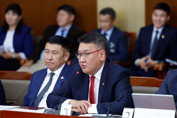 ТБХ: Нэгдсэн төсвийн 2024 оны төсвийн хүрээний мэдэгдэл, 2025-2026 оны төсвийн төсөөллийн тухай хуульд өөрчлөлт оруулах төслүүдийг хэлэлцэхийг дэмжлээ