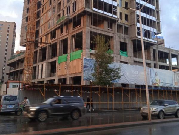 "Монкон групп" ХХК барилгын талбайн хөрсний усаа авто замын ус зайлуулах шугам руу шахаж байсан зөрчлийг зогсоолоо