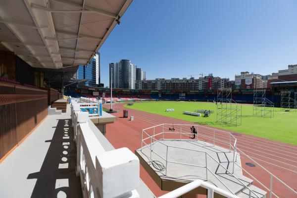 UEFA, FIFA зэрэг дэлхийн хэмжээний цэнгэлдэх хүрээлэнгийн архитектур, инженерингийн төслүүд дээр ажиллаж байсан GMP компанийн төлөөлөл Төв цэнгэлдэх хүрээлэнд ажиллаж байна