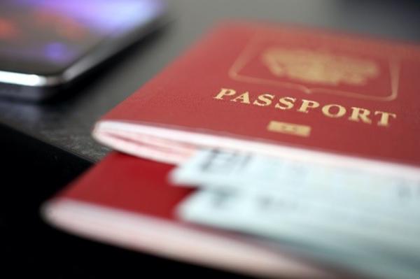 Ямар ч төрлийн гэрчилгээ, виз, үнэмлэхийг хувь хүн гаргадаггүй