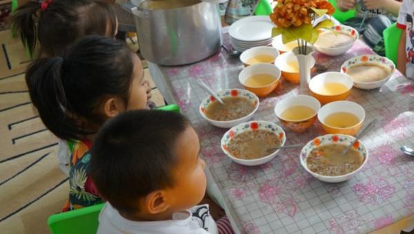 Цэцэрлэгийн хүүхдийн хоолны түүхий эдийн зардлын 1000 төгрөгийг эцэг эх, асран хамгаалагч хариуцна