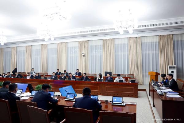 Монгол Улсын 2025 оны төсвийн тухай хуулиудын төслийн хоёр дахь хэлэлцүүлгийг хийлээ