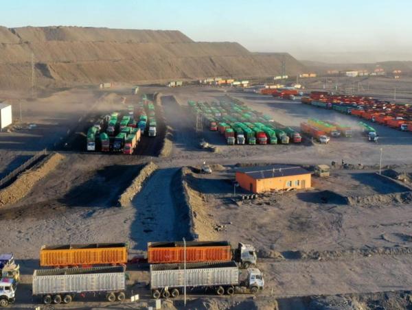 &ldquo;Эрдэнэс Тавантолгой&rdquo; ХК Мандал боомтоор борлуулах биржийн арилжааг амжилттай эхлүүллээ