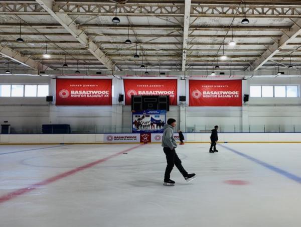 Энэ сарын 15-наас Чингэлтэй дүүргийн мөсөн гулгуурын талбайгаар иргэд үнэ төлбөргүй үйлчлүүлнэ