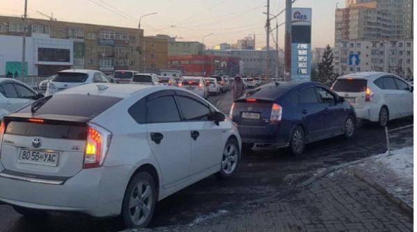 Приус-20 автомашинтай бол авто зам ашигласны төлбөрт жилд 100 мянган төгрөг төлнө