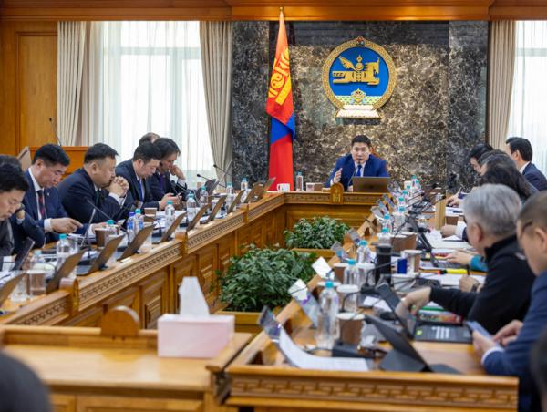 Засгийн газрын хуралдаан болж байна