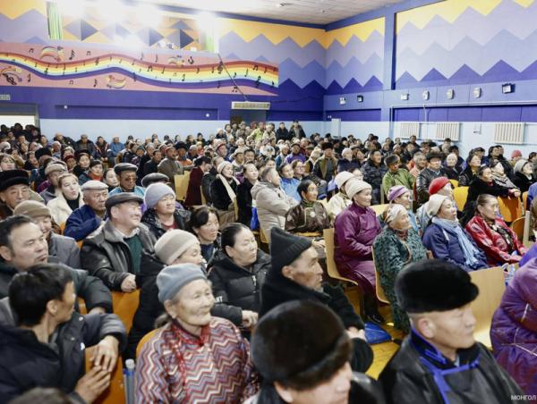 Ховд аймгийн Мөст сумын иргэдийн зүгээс Хөшөөтийн уурхайн асуудлыг хөндөж байна