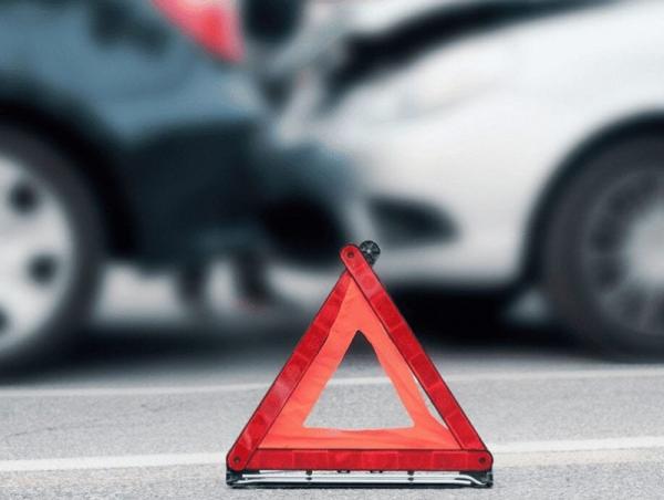 ​Түргэний машин автобустай мөргөлдөж зургаан хүн нас барлаа