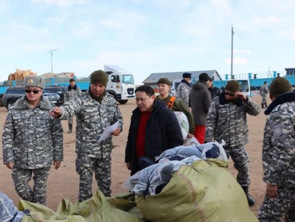 Гал түймэрт өртөж орон гэрээ алдсан 18 айлд иж бүрэн гэр олголоо