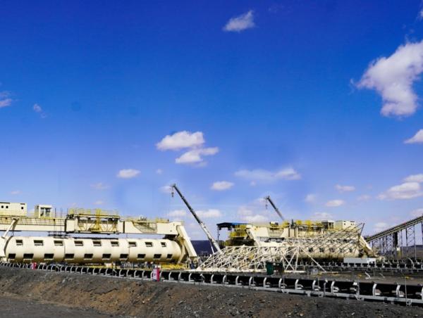 Тавантолгойн нүүрс ачих логистикийн төв техникийн хүчин чадлаараа бүрэн ажиллаж эхэллээ