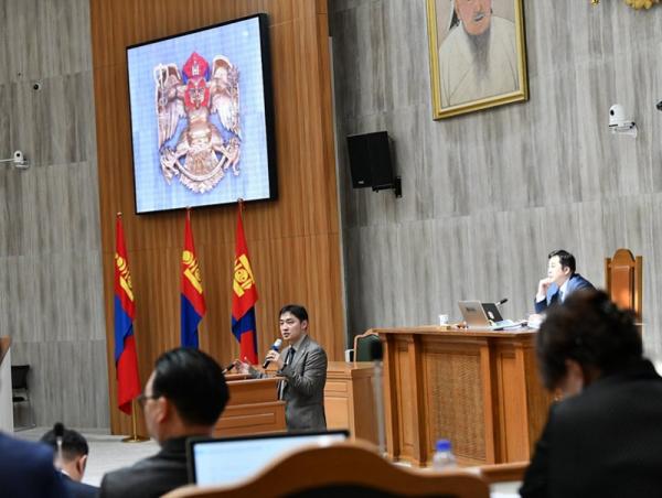 УИХ-ын гишүүн Г.Лувсанжамц “20 минутын хот үзэл баримтлал”-ын төслийг танилцууллаа