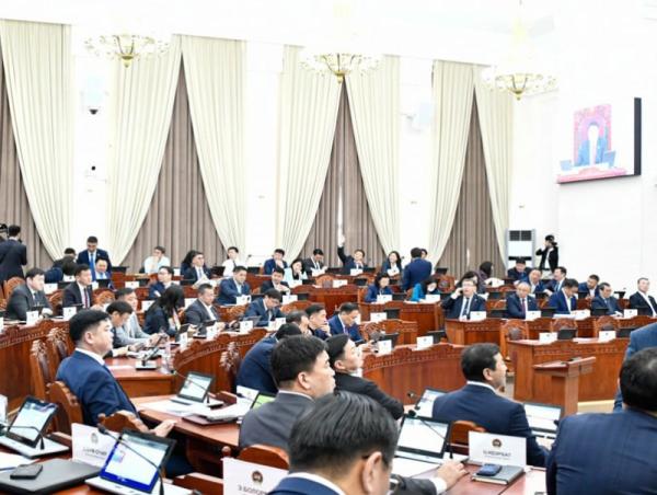 Гаалийн албан татвараас чөлөөлөх тухай хууль хүчингүй болсонд тооцох тухай хуулийн төслийн хэлэлцэх эсэхийг хэлэлцэв
