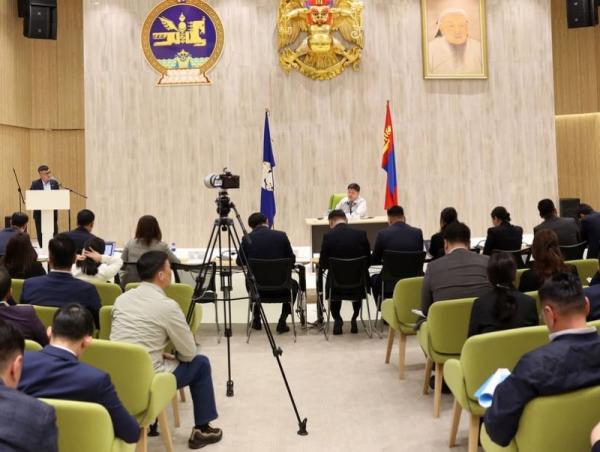 Нийт 1207 ТҮЦ нүүлгэж, нийтийн эзэмшлийн талбай, явган хүний замыг чөлөөлөөд байна
