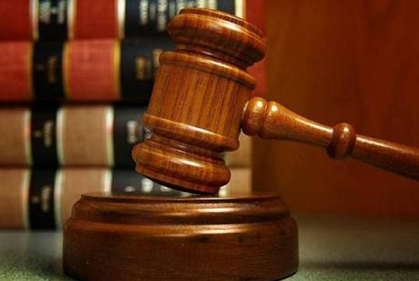 Төсвийн хөрөнгийг зориулалтын бусаар зарцуулж байжээ