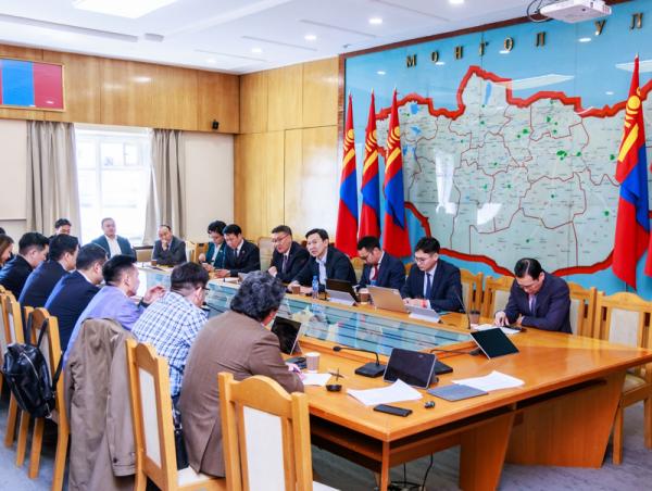 Төсвийг хэмнэлттэй, төрийн албыг бүтээмжтэй болгоход мэргэжлийн эдийн засагч, ТОП 100 ААН-тэй хамтарна
