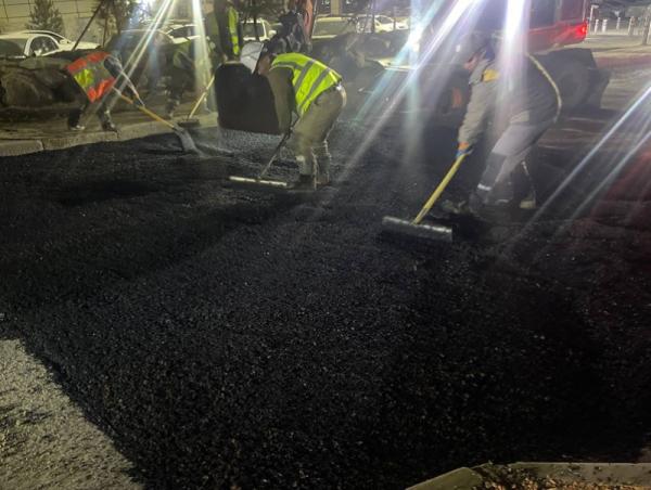 25 дугаар эмийн сангийн уулзвараас "Гранд плаза"-ийн уулзвар хүртэлх авто замыг хааж, асфальт бетоноор хучна