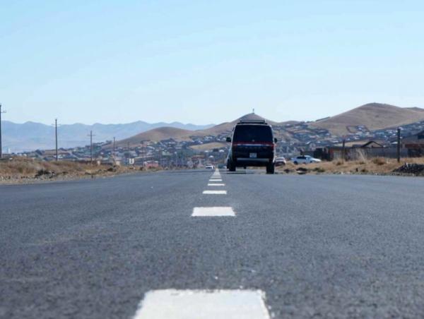 Тахилтын уулзвараас “Найрамдал” зуслан чиглэлийн авто замыг шинэчлэх ажил 60 хувьтай үргэлжилж байна