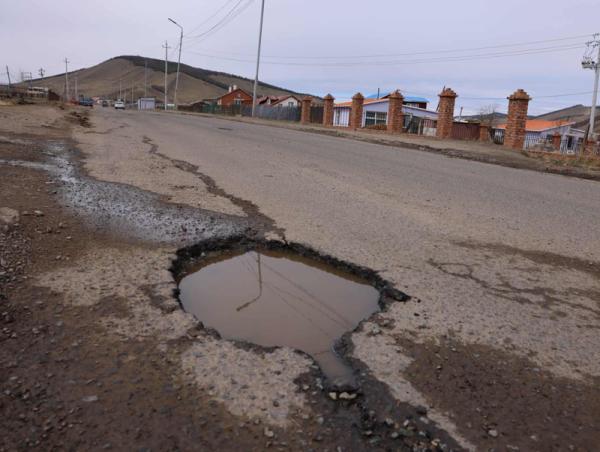 Өвөр гүнтийн 4.5 км авто замын засвар, шинэчлэлтийн ажил эхэллээ