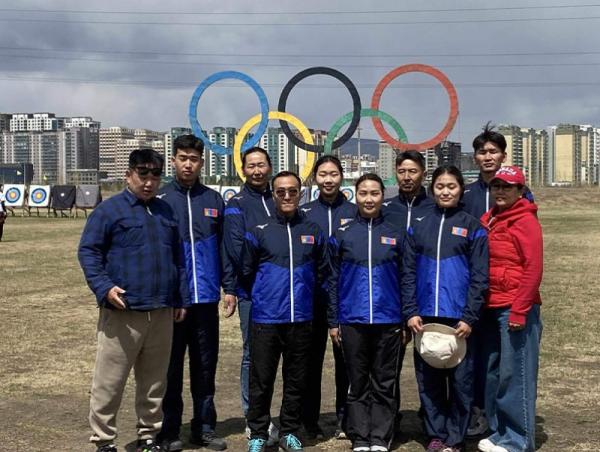 Байт харвааны баг тамирчид БНСУ-ыг зорилоо