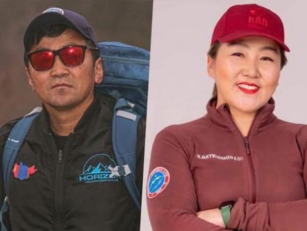 Монголын хоёр уулчин Эверестийн оргилд амжилттай гарчээ