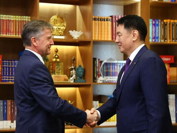 Монгол Улсын Ерөнхийлөгч У.Хүрэлсүх НҮБ-ын Суурин зохицуулагчийг хүлээн авч уулзав