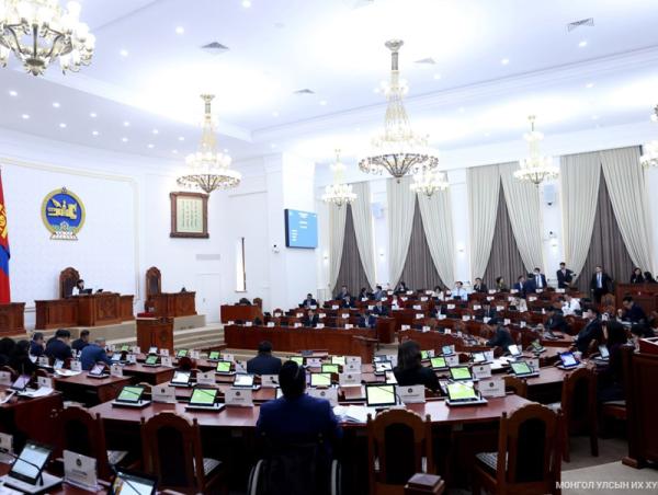 Цусны донорын тухай болон Эрхтэн, эд, эс шилжүүлэн суулгах тухай хуулийн төслүүдийн хэлэлцэх эсэхийг хэлэлцлээ