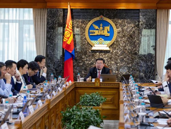 Дарамт, шахалт үзүүлдэг дарга нарыг цомхотгохыг Ерөнхий сайд Г.Занданшатар үүрэг болголоо