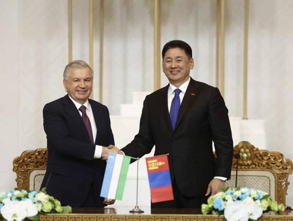 Ерөнхийлөгч У.Хүрэлсүх, Шавкат Мирзиёев нар Иж бүрэн түншлэлийн харилцаа тогтоосноо зарлалаа