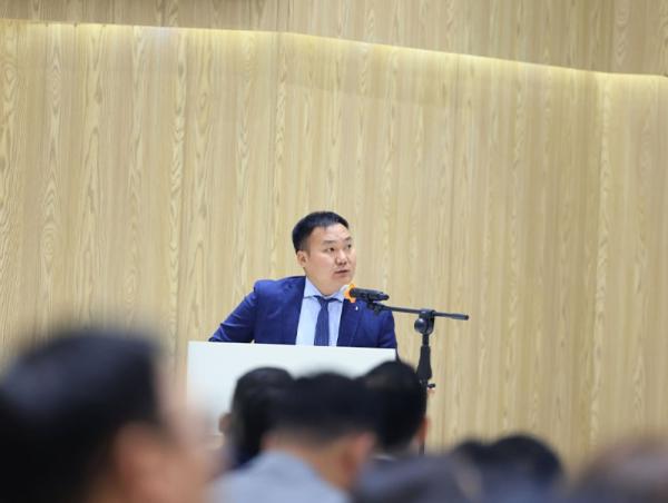 Нийслэлийн хэмжээнд энэ онд нийт 34 байршилд 100.9 км авто замыг шинэчилж дууслаа