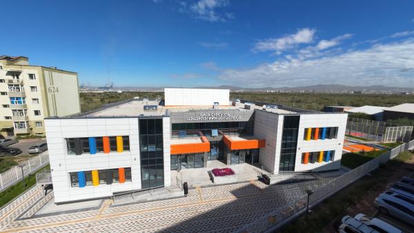 Хан-Уул дүүрэгт 280 хүүхдийн хүчин чадалтай бага сургууль, цэцэрлэгийн цогцолборыг улсын комисс хүлээн авлаа