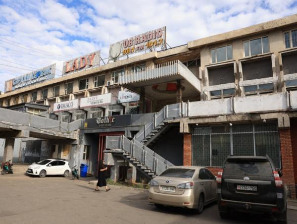 &ldquo;Нарны титэм&rdquo; барилгын Ж блокийн 1222 ам.метр талбайг дуудлага худалдаагаар худалдана