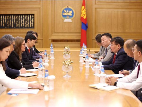 Орон сууцны санхүүжилтийн банк байгуулах чиглэлээр Азийн хөгжлийн банктай санал солилцлоо